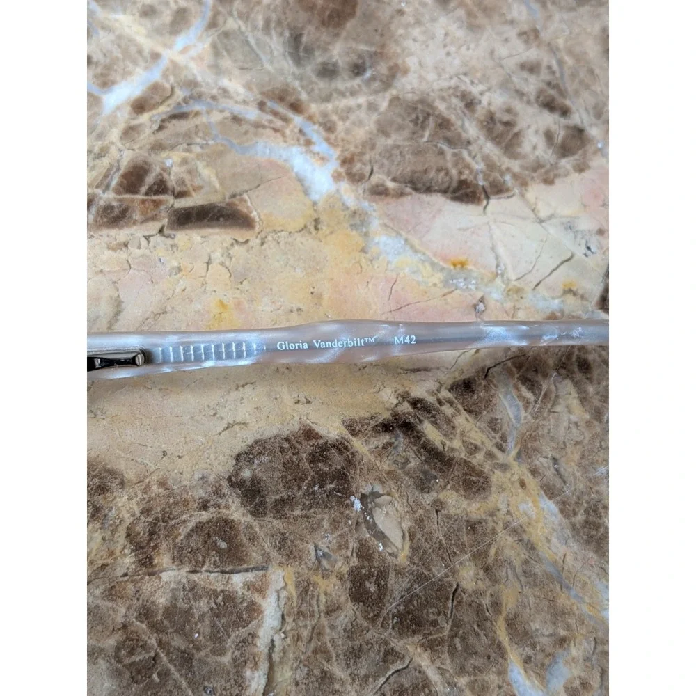 Gloria‎ Vanderbilt Eyeglasses Zyloware 097 M42 Half Rim Frames Only 54-17-135